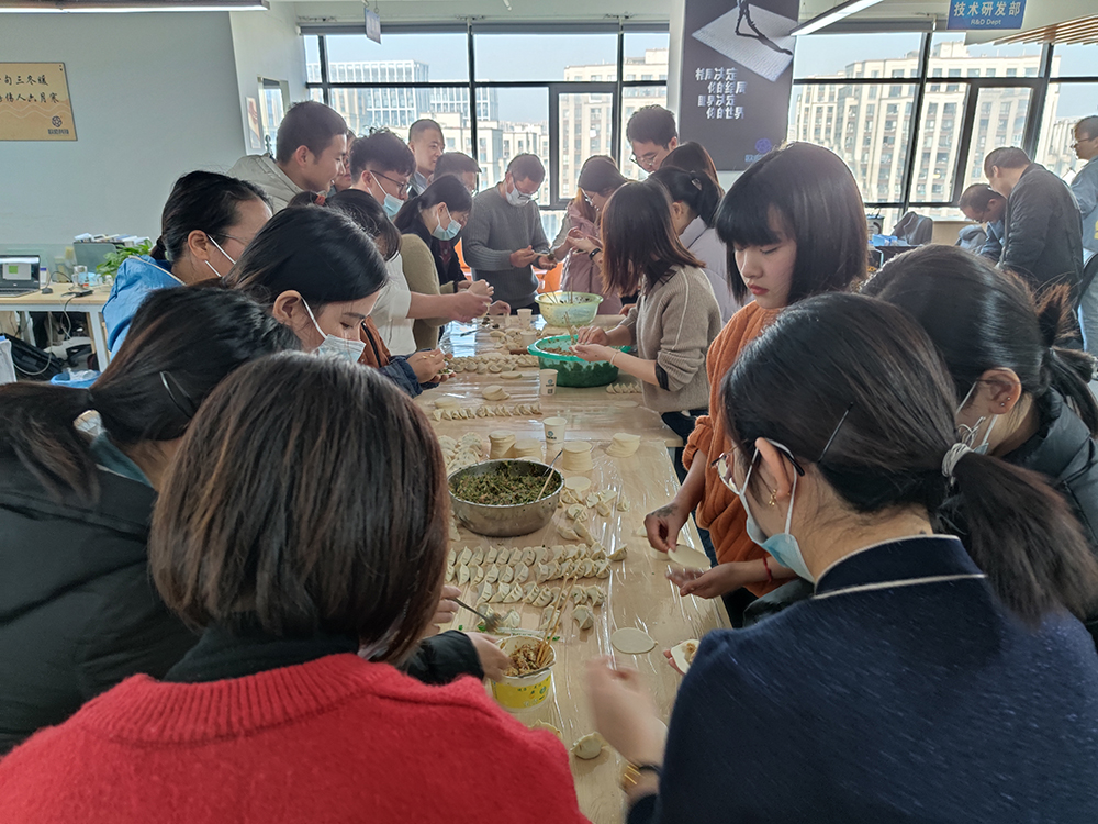 團(tuán)隊(duì)活動(dòng) | “巧手包心意，寒冬共聚情” ——記歐感公司冬至包餃子活動(dòng)